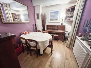 Dining room- click for photo gallery